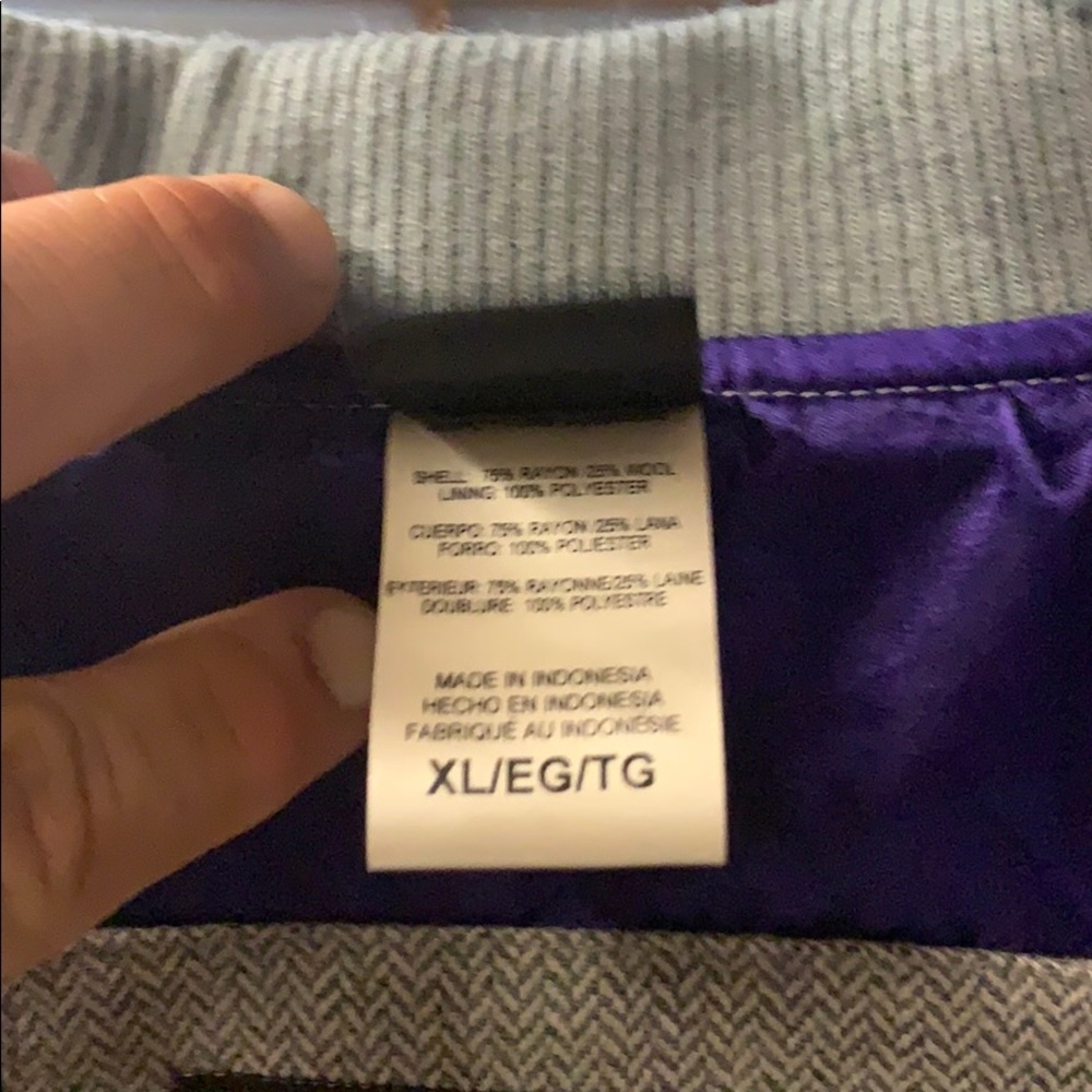 Adiddas jacket - Picture 4 of 7